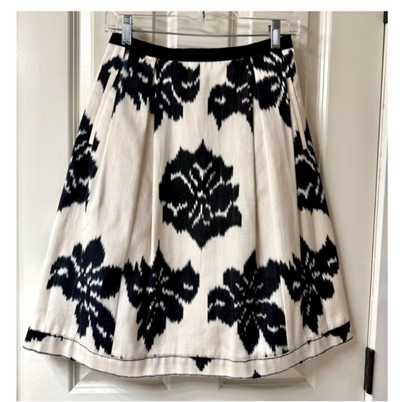 Oscar de la Renta Pleated Ikat 
Silk Cotton Skirt - Picture 3 of 14